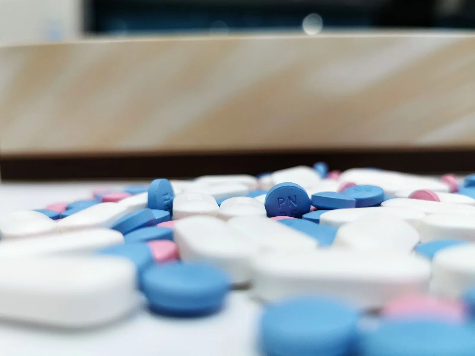 Six Things Employees Should Know about Sleeping Pills illustration