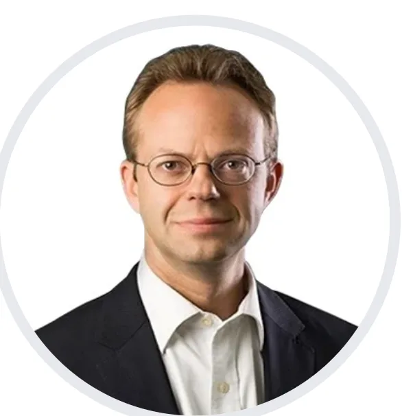 Portrait of Dr. Eric Bricker